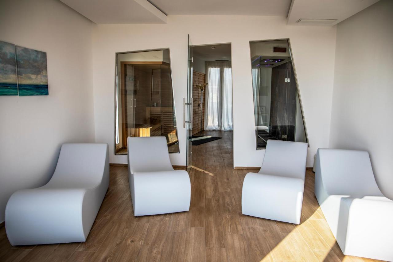 One Design Hotel リミニ エクステリア 写真